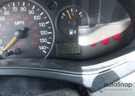 2000 Ford Focus Lx from USA, damaged, VIN 1FAFP33P0YW205476